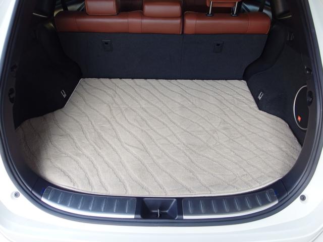 ハリアー プレミアム　サンルーフ　ＴＲＤエアロＦ・Ｓ・Ｒ　ローダウン　純ナビ　アラウンドビューモニター　ＪＢＬ　フルセグ　電動レザーシート　パワーゲート　レーダークルーズ・ブレーキ　ＥＴＣ　禁煙車（26枚目）