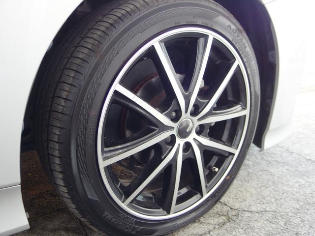 プリウス Aツーリングセレクション マイナー後モデル メーカー縦型ナビ フルセグ Bカメラ ETC2.0 ヒーター付き電動レザーシート レーダークルーズ・ブレーキ キーフリープッシュスタート 外18インチAW 禁煙車(14枚目)