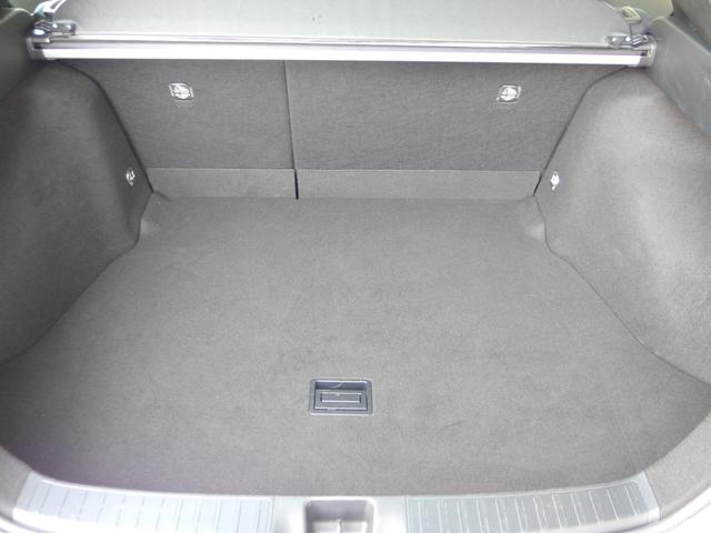 プリウス Aツーリングセレクション マイナー後モデル メーカー縦型ナビ フルセグ Bカメラ ETC2.0 ヒーター付き電動レザーシート レーダークルーズ・ブレーキ キーフリープッシュスタート 外18インチAW 禁煙車(22枚目)