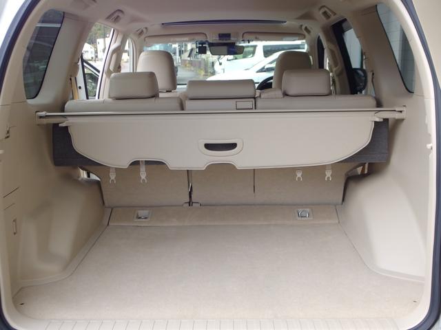 ランドクルーザープラド ＴＸ　Ｌパッケージ　マットブラックエディション　ワンオーナー　ユーザー買取　禁煙車　サンルーフ　外ナビ　フルセグ　Ｂカメラ　電動ベージュレザーシート　ＥＴＣ　純１８ＡＷ　レーダークルーズコントロール　ルーフレール（18枚目）