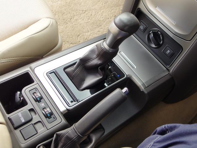 ランドクルーザープラド ＴＸ　Ｌパッケージ　マットブラックエディション　ワンオーナー　ユーザー買取　禁煙車　サンルーフ　外ナビ　フルセグ　Ｂカメラ　電動ベージュレザーシート　ＥＴＣ　純１８ＡＷ　レーダークルーズコントロール　ルーフレール（23枚目）