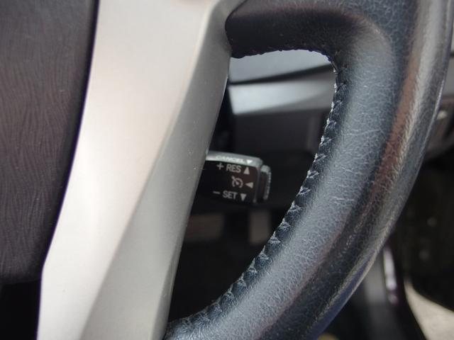 プリウス Ｇ　ユーザー買取　ＨＩＤライト　純正ナビ　フルセグ　Ｂカメラ　キーフリー＆プッシュスタート　クルーズコントロール　電動ハーフレザーシート　純１５ＡＷ（17枚目）