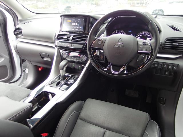 エクリプスクロス Ｇ　ＡＬＰＩＮＥ製ＤＡ　ＥＴＣ　ヒーター付き電動レザーシート　レーダークルーズ・ブレーキ　純１８インチアルミ　ルームミラー型ドラレコ　ヘッドアップディスプレイ　ユーザー買取車　禁煙車（2枚目）