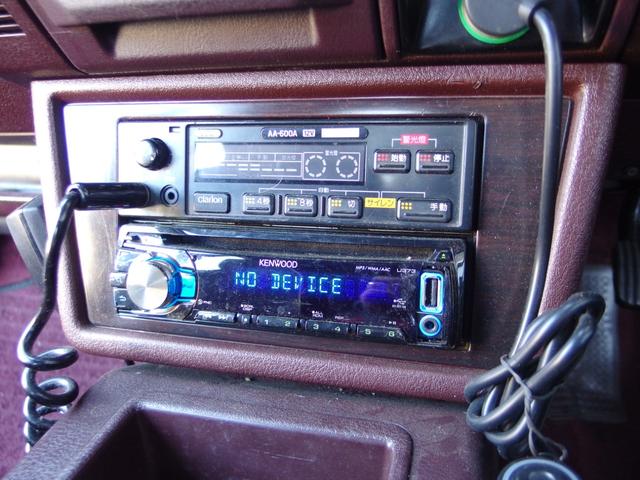 クレスタ スーパールーセント　ローダウン　外マフラー　スピードスター１５インチアルミ＆引張タイヤ　内装一部チンチラ貼り（5枚目）