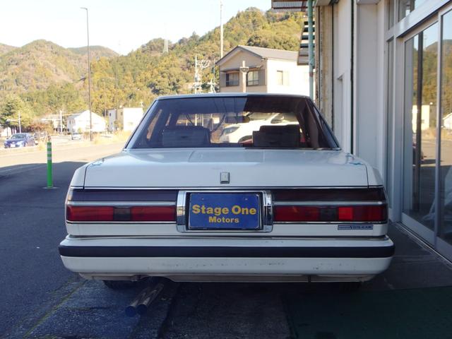 クレスタ スーパールーセント　ローダウン　外マフラー　スピードスター１５インチアルミ＆引張タイヤ　内装一部チンチラ貼り（12枚目）