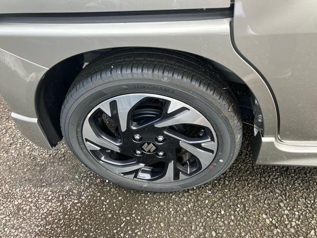 スペーシアカスタム ハイブリッドＸＳターボ　届出済み未使用車　全方位モニター付きメモリーナビ／スズキコネクト対応通信機装備車　両側オートスライドドア　キーフリー　プッシュスタート（16枚目）