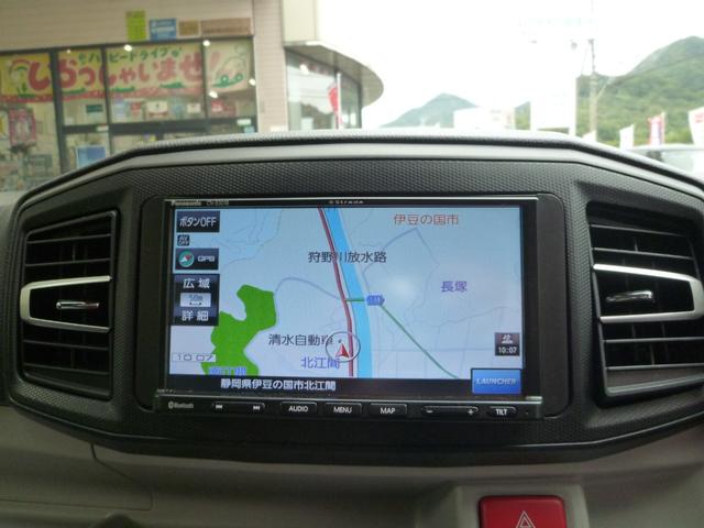 ミライース Ｘ　ＳＡＩＩＩ　ＬＥＤヘッドライト　パナソニックナビ　バックカメラ　Ｂｌｕｅｔｏｏｔｈ　ラジオ　エアコン　パワステ　ＬＥＤヘッドライト　電動ミラー　スマートアシスト３　プライバシーガラス　車検２年付き　整備保証付き（11枚目）