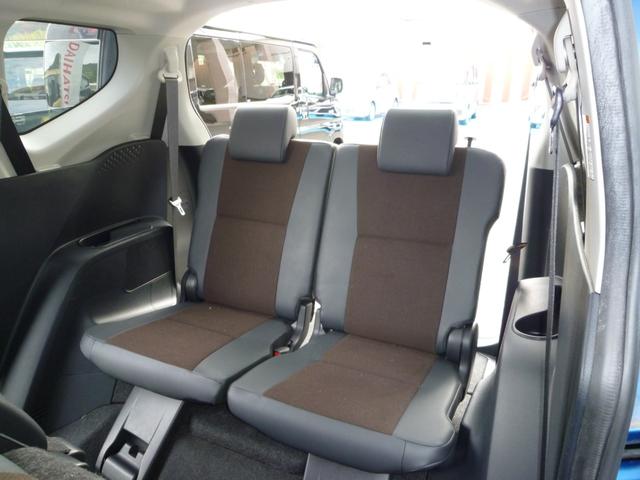 シエンタ Ｇ　クエロ　両側電動ドア　純正９型ＳＤナビ　地デジＴＶ　ＤＶＤ　全周囲カメラ　衝突軽減　禁煙車　ハーフレザーシート　シートヒーター　コーナーセンサー　スマートキー２個　ＬＥＤヘッドライト　ＥＴＣ　ワンオーナー（40枚目）