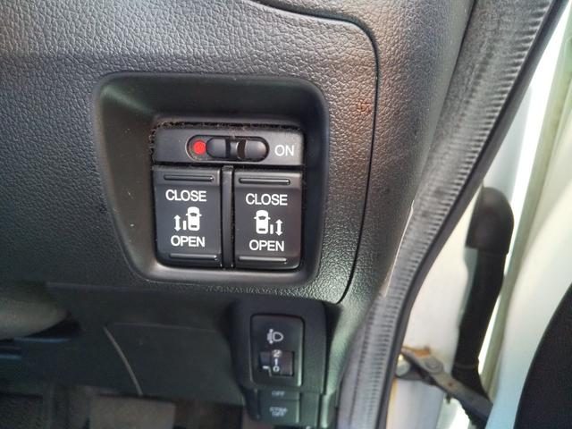 Ｎ－ＢＯＸ Ｇ・Ｌパッケージ　ＥＴＣ　バックカメラ　両側電動スライドドア　ナビ　衝突被害軽減システム　スマートキー　アイドリングストップ　電動格納ミラー　ベンチシート　ＣＶＴ　盗難防止システム　ＡＢＳ　ＥＳＣ　チップアップシート（9枚目）