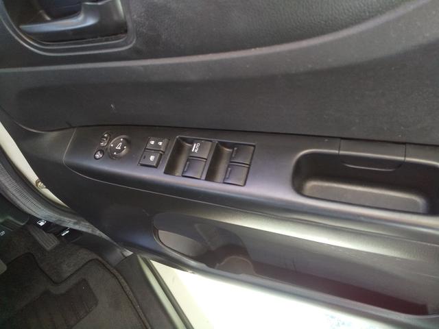 Ｎ－ＢＯＸ Ｇ・Ｌパッケージ　ＥＴＣ　バックカメラ　両側電動スライドドア　ナビ　衝突被害軽減システム　スマートキー　アイドリングストップ　電動格納ミラー　ベンチシート　ＣＶＴ　盗難防止システム　ＡＢＳ　ＥＳＣ　チップアップシート（11枚目）