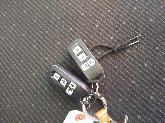 Ｎ－ＢＯＸ Ｇ・Ｌパッケージ　ＥＴＣ　バックカメラ　両側電動スライドドア　ナビ　衝突被害軽減システム　スマートキー　アイドリングストップ　電動格納ミラー　ベンチシート　ＣＶＴ　盗難防止システム　ＡＢＳ　ＥＳＣ　チップアップシート（27枚目）