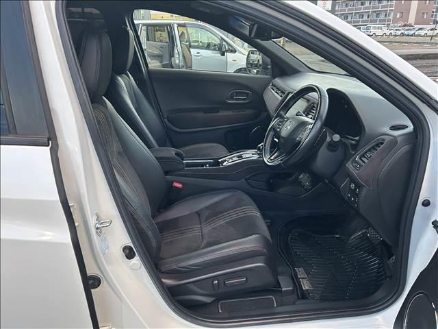 ヴェゼル HYBRID RS Honda SENSING 走行33100km 純正ナビ・バックカメラ 1年保証付 電動ミラー ETC付 衝突安全ボディ サイドSRS Rカメ フルオートエアコン 両席エアバック スマキー オートクルーズコントロール 横滑り防止(10枚目)