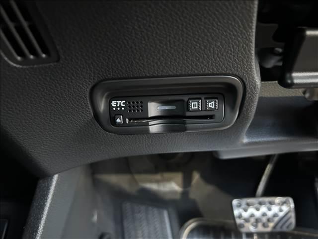 ヴェゼル HYBRID RS Honda SENSING 走行33100km 純正ナビ・バックカメラ 1年保証付 電動ミラー ETC付 衝突安全ボディ サイドSRS Rカメ フルオートエアコン 両席エアバック スマキー オートクルーズコントロール 横滑り防止(18枚目)
