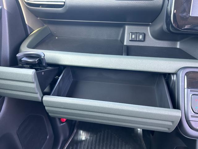 スペーシアギア ハイブリッドXZ 届出済未使用車 新車保証継承渡 ナビ半キャ インテリキー 電動ミラー アルミホイール LED ルーフレール シートヒーター セキュリティ 横滑り防止装置 アイドリングストップ オートエアコン パワステ(31枚目)