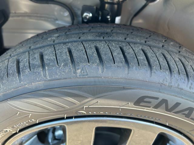 スペーシアギア ハイブリッドXZ 届出済未使用車 新車保証継承渡 ナビ半キャ インテリキー 電動ミラー アルミホイール LED ルーフレール シートヒーター セキュリティ 横滑り防止装置 アイドリングストップ オートエアコン パワステ(26枚目)