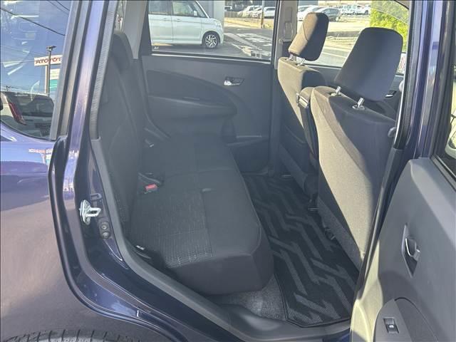 ステラ カスタム　ＲＳ　ターボ　ナビ・バックカメラ　１年保証付　ナビ半キャン　イモビライザー　助手席エアバック　運転席エアバック　地デジフルセグ　パワーウィンドウ　パワーステアリング　キーフリー　ターボエンジン　ＥＴＣ（13枚目）