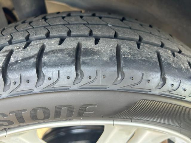 ステラ カスタム　ＲＳ　ターボ　ナビ・バックカメラ　１年保証付　ナビ半キャン　イモビライザー　助手席エアバック　運転席エアバック　地デジフルセグ　パワーウィンドウ　パワーステアリング　キーフリー　ターボエンジン　ＥＴＣ（25枚目）