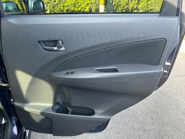 ステラ カスタム　ＲＳ　ターボ　ナビ・バックカメラ　１年保証付　ナビ半キャン　イモビライザー　助手席エアバック　運転席エアバック　地デジフルセグ　パワーウィンドウ　パワーステアリング　キーフリー　ターボエンジン　ＥＴＣ（52枚目）