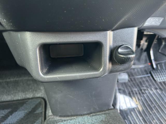 ステラ カスタム　ＲＳ　ターボ　ナビ・バックカメラ　１年保証付　ナビ半キャン　イモビライザー　助手席エアバック　運転席エアバック　地デジフルセグ　パワーウィンドウ　パワーステアリング　キーフリー　ターボエンジン　ＥＴＣ（60枚目）