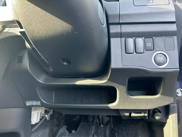 ステラ カスタム　ＲＳ　ターボ　ナビ・バックカメラ　１年保証付　ナビ半キャン　イモビライザー　助手席エアバック　運転席エアバック　地デジフルセグ　パワーウィンドウ　パワーステアリング　キーフリー　ターボエンジン　ＥＴＣ（64枚目）