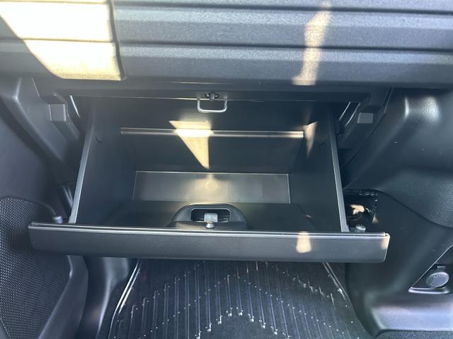 スペーシア ハイブリッドX 届出済未使用車 新車保証継承渡 ナビ半キ 運転席エアバッグ デュアルセンサーブレーキ サイドエアバッグ 電格ミラー 運転席助手席エアバッグ 前席シートヒーター LED ESP オットマン スマートキー(47枚目)