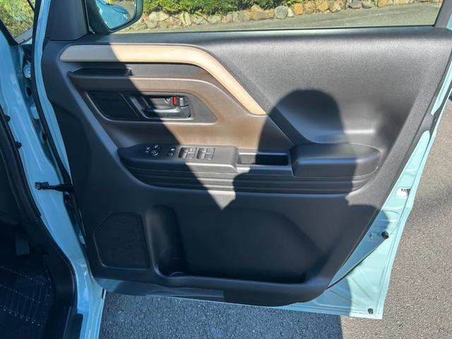 スペーシア ハイブリッドX 届出済未使用車 新車保証継承渡 ナビ半キ 運転席エアバッグ デュアルセンサーブレーキ サイドエアバッグ 電格ミラー 運転席助手席エアバッグ 前席シートヒーター LED ESP オットマン スマートキー(50枚目)