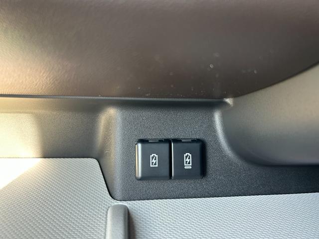 スペーシア ハイブリッドX 届出済未使用車 新車保証継承渡 ナビ半キ 運転席エアバッグ デュアルセンサーブレーキ サイドエアバッグ 電格ミラー 運転席助手席エアバッグ 前席シートヒーター LED ESP オットマン スマートキー(53枚目)