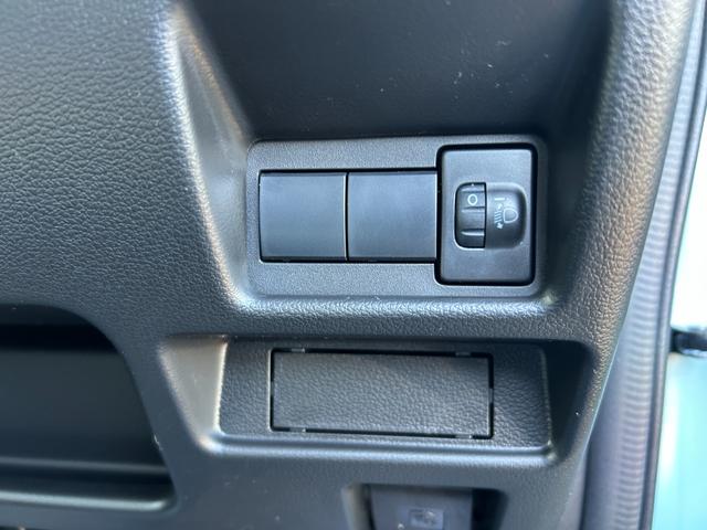 スペーシア ハイブリッドX 届出済未使用車 新車保証継承渡 ナビ半キ 運転席エアバッグ デュアルセンサーブレーキ サイドエアバッグ 電格ミラー 運転席助手席エアバッグ 前席シートヒーター LED ESP オットマン スマートキー(55枚目)