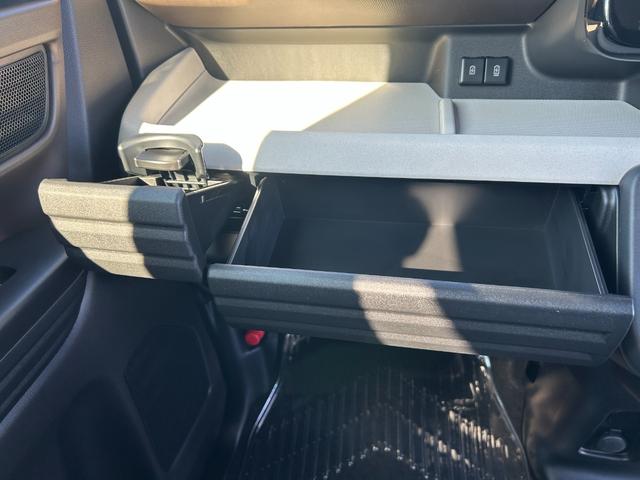 スペーシア ハイブリッドX 届出済未使用車 新車保証継承渡 ナビ半キ 運転席エアバッグ デュアルセンサーブレーキ サイドエアバッグ 電格ミラー 運転席助手席エアバッグ 前席シートヒーター LED ESP オットマン スマートキー(62枚目)