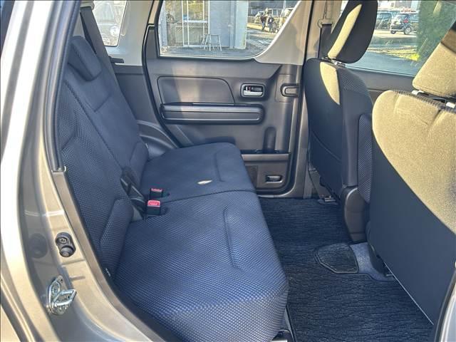 ワゴンＲ ハイブリッドＦＺ　走行１６２００ｋｍ　衝突被害軽減ブレーキ　１年保証　タイヤ４本新品交換済　ナビ半キャン　アイドルストップ　リアカメラ　シートヒー　ＰＳ　ＰＷ　盗難防止　ＳＲＳ　ＷエアＢ　スマートキー　横滑り防止（13枚目）