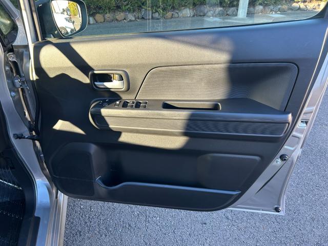 ワゴンＲ ハイブリッドＦＺ　走行１６２００ｋｍ　衝突被害軽減ブレーキ　１年保証　タイヤ４本新品交換済　ナビ半キャン　アイドルストップ　リアカメラ　シートヒー　ＰＳ　ＰＷ　盗難防止　ＳＲＳ　ＷエアＢ　スマートキー　横滑り防止（45枚目）