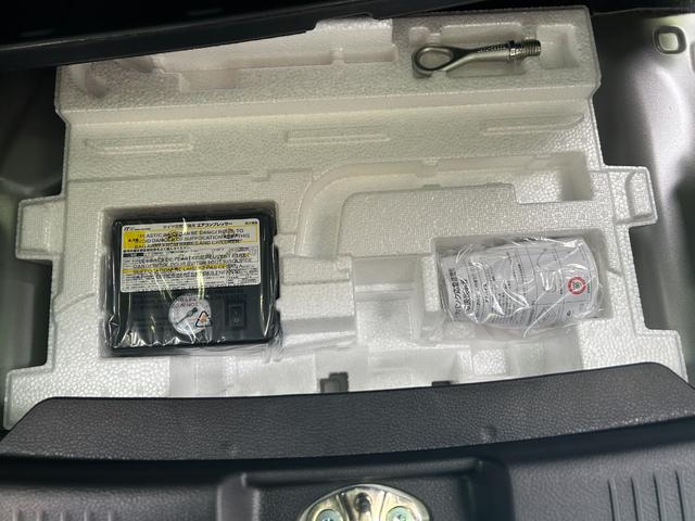 ハスラー タフワイルド　届出済未使用車　新車保証継承渡　ナビ半キャ　前後誤発進抑制　追従クルコン　アイドリングＳ　電動格納式ドアミラー　セキュリティアラーム　シートヒーター搭載　パワーステアリング　横滑り防止システム　ＰＷ（55枚目）