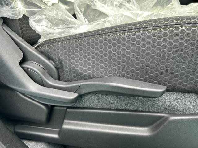 ハスラー タフワイルド　届出済未使用車　新車保証継承渡　ナビ半キャ　前後誤発進抑制　追従クルコン　アイドリングＳ　電動格納式ドアミラー　セキュリティアラーム　シートヒーター搭載　パワーステアリング　横滑り防止システム　ＰＷ（70枚目）