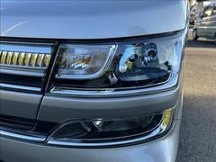 ���ꥢ�˾Ȥ餷�Ƥ����إåɥ��� 5