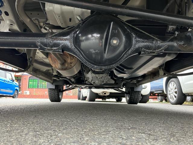 エブリイ PAリミテッド 5速マニュアル リフトUP 15インチ+オープンカントリーR/Tホワイトレター ディスプレイオーディオ バックカメラ ブラックバンパー バンパーガード(12枚目)