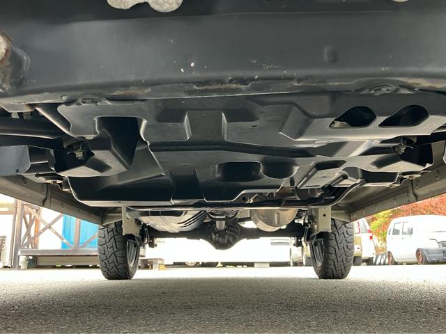 エブリイ PAリミテッド 5速マニュアル リフトUP 15インチ+オープンカントリーR/Tホワイトレター ディスプレイオーディオ バックカメラ ブラックバンパー バンパーガード(35枚目)