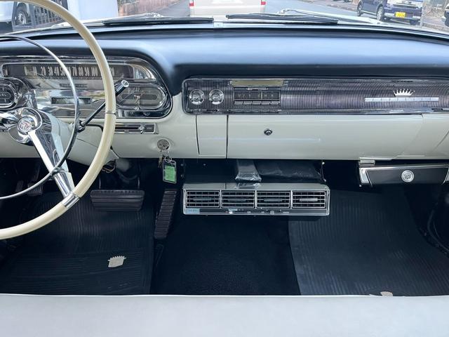 キャデラックデビル (25枚目)