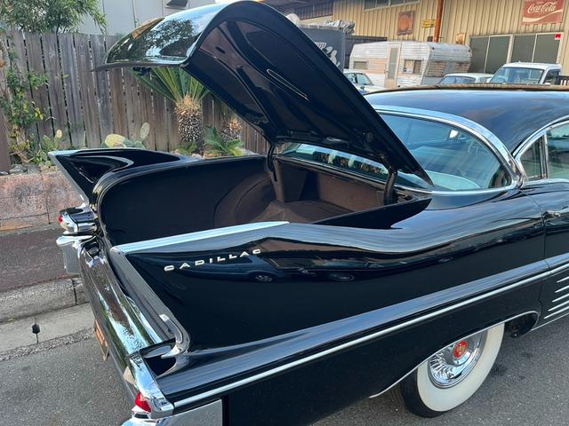 キャデラックデビル (32枚目)