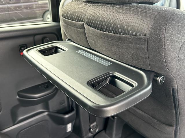 ステップワゴンスパーダ スパーダホンダセンシング　禁煙車・ワンオーナー・デカナビ・ＥＴＣ　助手席エアバッグ　ワンオーナ－　Ｗパワスラ　リアオートエアコン　地デジ　サイドエアバッグ　ＬＥＤライト　横滑り防止システム　オートエアコン　リアカメラ　ＵＳＢ（31枚目）