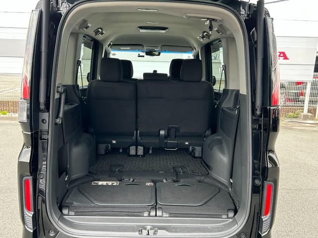 ステップワゴンスパーダ スパーダホンダセンシング　禁煙車・ワンオーナー・デカナビ・ＥＴＣ　助手席エアバッグ　ワンオーナ－　Ｗパワスラ　リアオートエアコン　地デジ　サイドエアバッグ　ＬＥＤライト　横滑り防止システム　オートエアコン　リアカメラ　ＵＳＢ（33枚目）