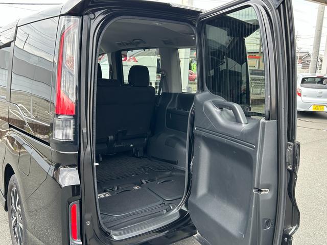 ステップワゴンスパーダ スパーダホンダセンシング　禁煙車・ワンオーナー・デカナビ・ＥＴＣ　助手席エアバッグ　ワンオーナ－　Ｗパワスラ　リアオートエアコン　地デジ　サイドエアバッグ　ＬＥＤライト　横滑り防止システム　オートエアコン　リアカメラ　ＵＳＢ（34枚目）