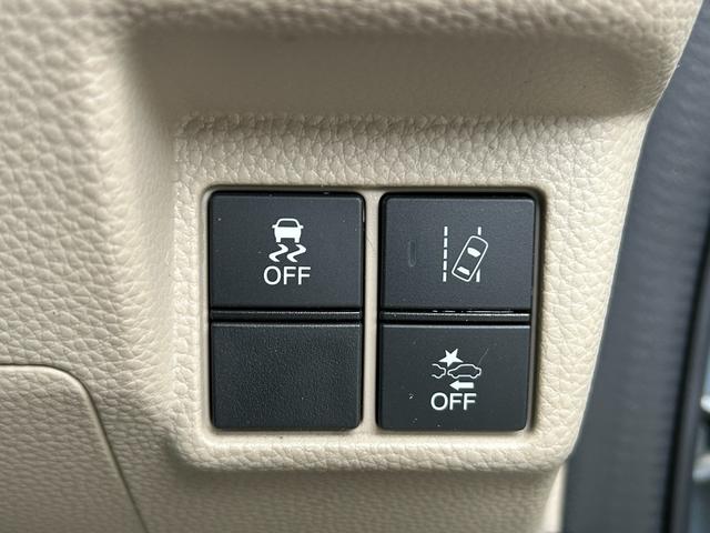 Ｎ－ＢＯＸ Ｇ・Ｌホンダセンシング　禁煙車・ワンオーナー・ナビ・ＥＴＣ　レーダブレーキ　Ａストップ　カーテンエアバック　ＥＳＣ　キーフリーシステム　ＬＥＤライト　フルセグ対応　バックＭ　１オーナー　ＵＳＢ　スマートキー　クルコン　ＤＶＤ（7枚目）