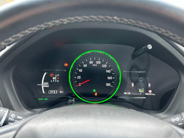ヴェゼル ハイブリッドＲＳ・ホンダセンシング　ワンオーナー・禁煙車・ナビ・ＥＴＣ　ＥＴＣ付　１オ－ナ－　サイドＳＲＳ　Ｒカメ　フルオートエアコン　ＵＳＢ接続　両席エアバック　スマキー　オートクルーズコントロール　衝突軽減ブレーキシステム　ＡＢＳ（18枚目）