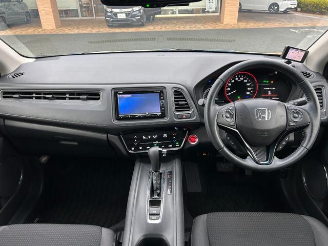 ヴェゼル Ｘ・ホンダセンシング　ワンオーナー・禁煙車・ナビ・ＥＴＣ　Ｗエアバッグ　アクティブクルーズコントロール　オートエアコン　ＬＥＤランプ　衝突軽減ブレ－キ　パワステ　カーテンエアバック　ＵＳＢポート　スマートキーシステム（7枚目）