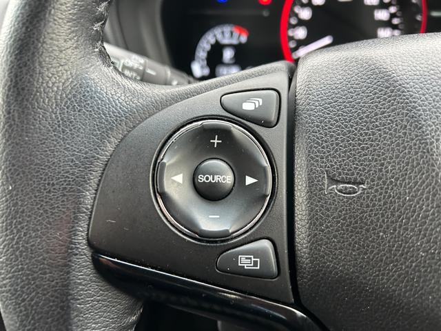 ヴェゼル Ｘ・ホンダセンシング　ワンオーナー・禁煙車・ナビ・ＥＴＣ　Ｗエアバッグ　アクティブクルーズコントロール　オートエアコン　ＬＥＤランプ　衝突軽減ブレ－キ　パワステ　カーテンエアバック　ＵＳＢポート　スマートキーシステム（11枚目）