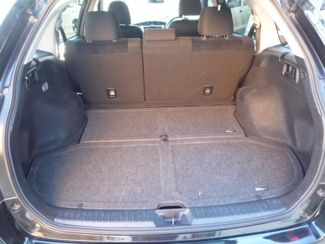 カローラフィールダー ハイブリッドＧ　フルセグナビテレビ　ＥＴＣ　バックカメラ　プッシュスタート　ステアリングリモコン（11枚目）