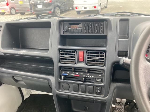 　ワンオーナー　軽トラック　ＭＴ　エアコン　運転席エアバッグ(18枚目)