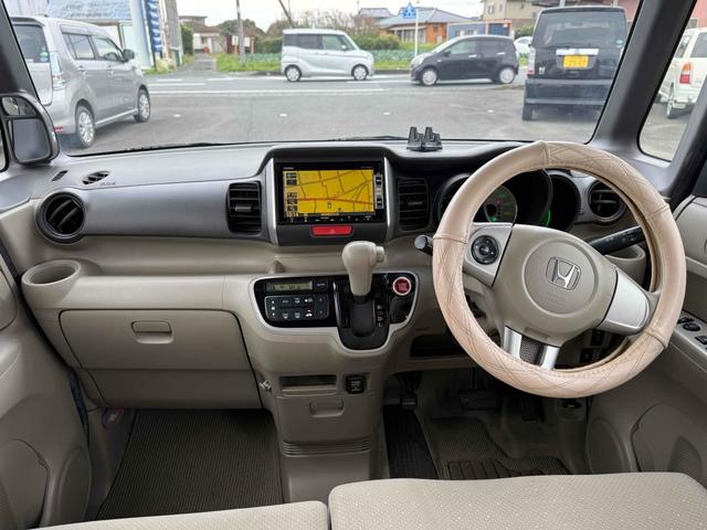 N-BOX G・Lパッケージ バックカメラ 両側スライド・片側電動 ナビ TV スマートキー アイドリングストップ 電動格納ミラー ベンチシート CVT 盗難防止システム ABS ESC CD DVD再生 USB アルミホイール(2枚目)