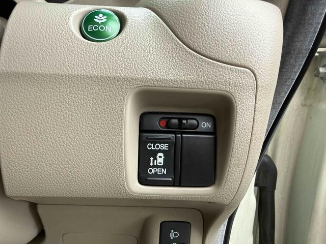 N-BOX G・Lパッケージ バックカメラ 両側スライド・片側電動 ナビ TV スマートキー アイドリングストップ 電動格納ミラー ベンチシート CVT 盗難防止システム ABS ESC CD DVD再生 USB アルミホイール(8枚目)