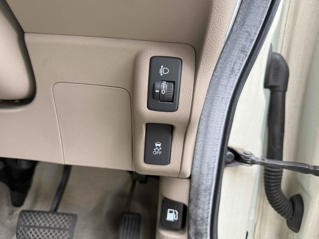 N-BOX G・Lパッケージ バックカメラ 両側スライド・片側電動 ナビ TV スマートキー アイドリングストップ 電動格納ミラー ベンチシート CVT 盗難防止システム ABS ESC CD DVD再生 USB アルミホイール(33枚目)